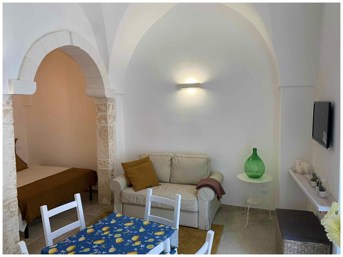 White Stone Flats & Studios Ostuni Extérieur photo